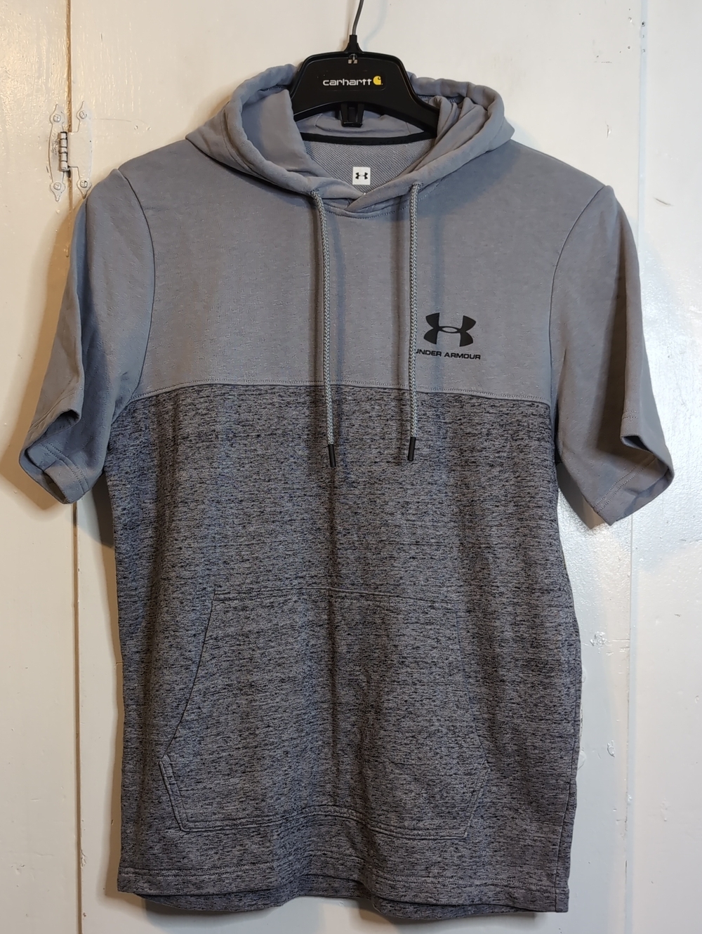Under Armour Gray Hoodie Tee mens medium